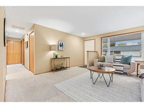 179 NE 36th Avenue Hillsboro OR 97124