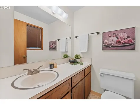 179 NE 36th Avenue Hillsboro OR 97124