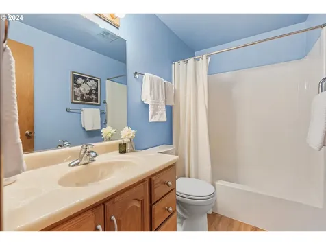 179 NE 36th Avenue Hillsboro OR 97124
