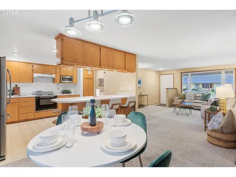 179 NE 36th Avenue Hillsboro OR 97124