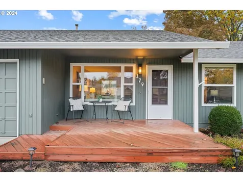 179 NE 36th Avenue Hillsboro OR 97124