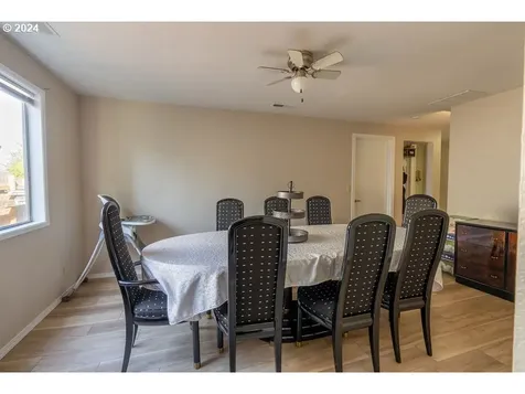 921 Blackbird Court Ne Salem OR 97301