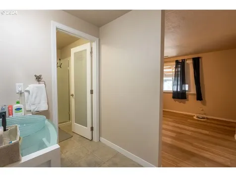921 Blackbird Court Ne Salem OR 97301