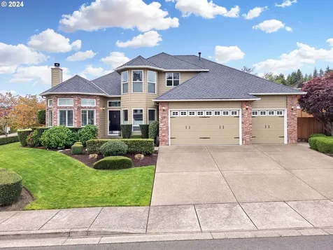 1380 Ranier Loop NW Salem OR 97304