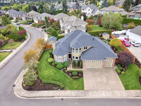 1380 Ranier Loop NW Salem OR 97304