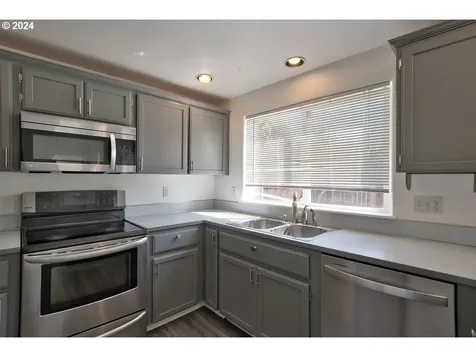 4392 SW Plumeria Way Beaverton OR 97078