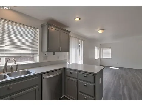 4392 SW Plumeria Way Beaverton OR 97078
