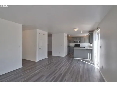 4392 SW Plumeria Way Beaverton OR 97078