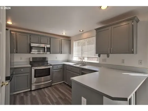 4392 SW Plumeria Way Beaverton OR 97078