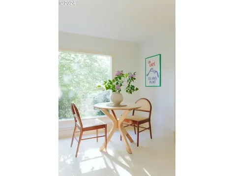 8938 Sw 15th Avenue Portland OR 97219