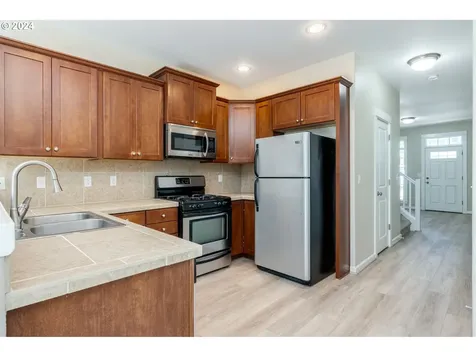 18656 SW Bonnie Meadow Lane Beaverton OR 97003
