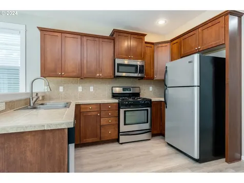 18656 SW Bonnie Meadow Lane Beaverton OR 97003