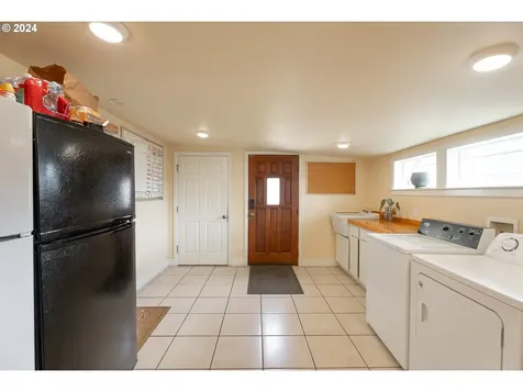 1559 Se Hamilton Street Roseburg OR 97470