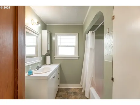 1559 Se Hamilton Street Roseburg OR 97470