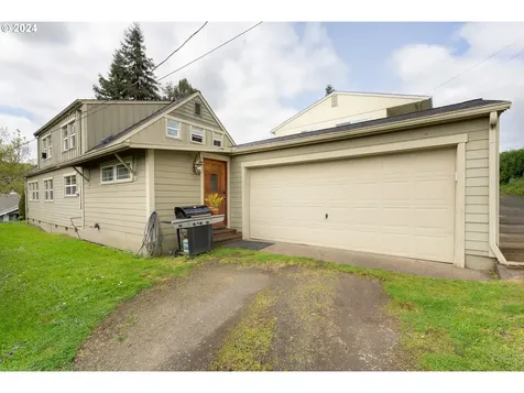 1559 Se Hamilton Street Roseburg OR 97470