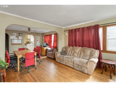 1559 Se Hamilton Street Roseburg OR 97470