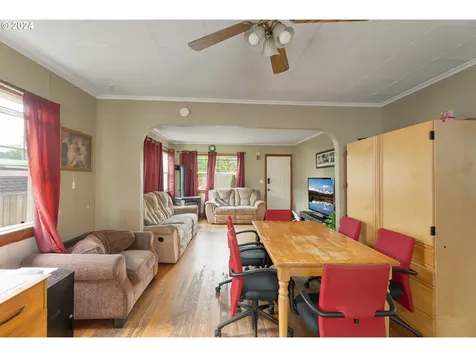 1559 Se Hamilton Street Roseburg OR 97470