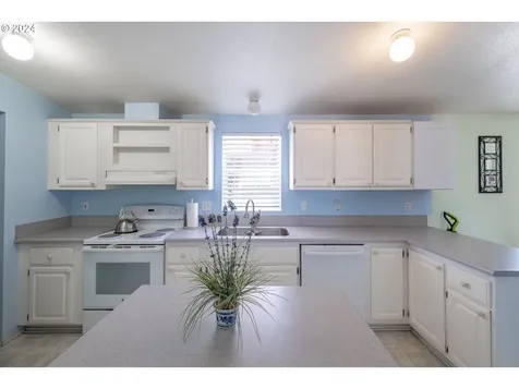 200 Market Street Lebanon OR 97355