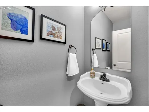 12213 NE 106th Street Vancouver WA 98682