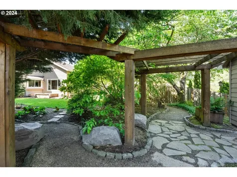 15250 Sw Swan Court Beaverton OR 97007