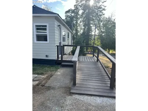 210 Sw Ash Street Willamina OR 97396