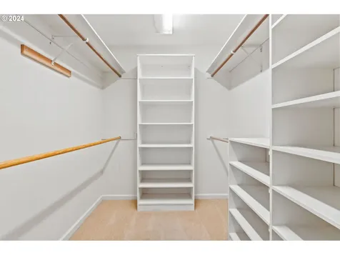 7427 SE Reed College Place Portland OR 97202
