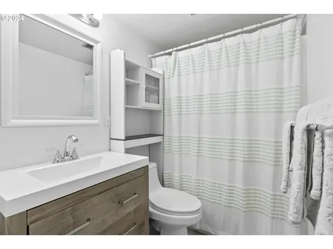 26702 Stanford Court Kent WA 98032