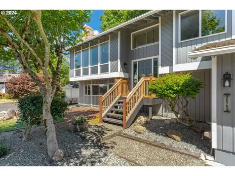 26702 Stanford Court Kent WA 98032