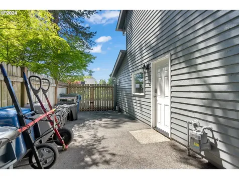 26702 Stanford Court Kent WA 98032