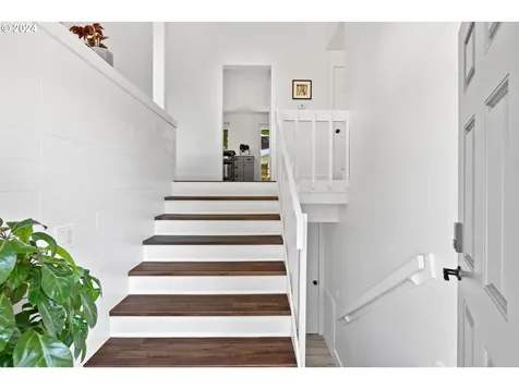 26702 Stanford Court Kent WA 98032