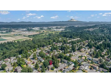 26702 Stanford Court Kent WA 98032