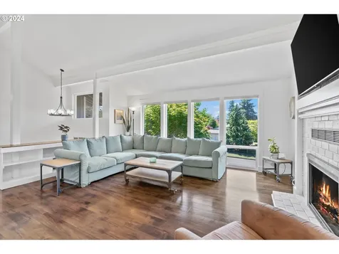 26702 Stanford Court Kent WA 98032