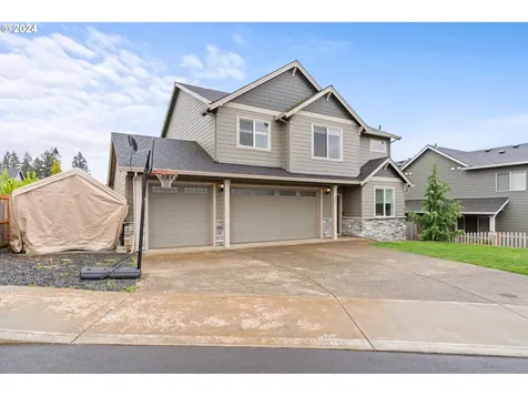 330 SE Regan Hill Loop Estacada OR 97023