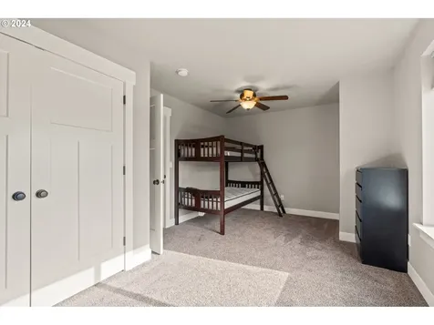 330 SE Regan Hill Loop Estacada OR 97023