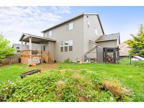 330 SE Regan Hill Loop Estacada OR 97023