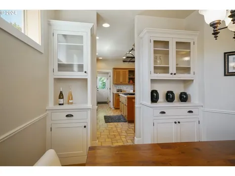 21051 Jenny Marie Lane NE Aurora OR 97002