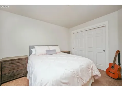 21051 Jenny Marie Lane NE Aurora OR 97002