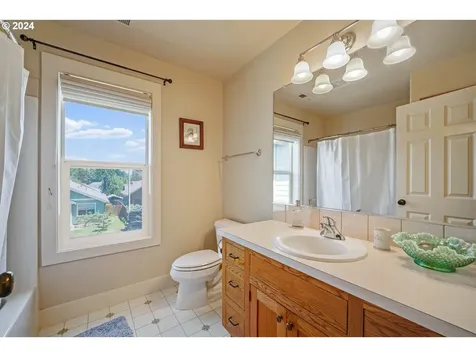 21051 Jenny Marie Lane NE Aurora OR 97002