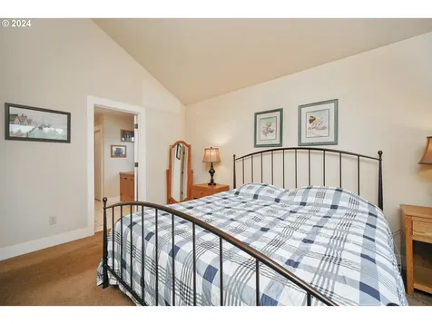 21051 Jenny Marie Lane NE Aurora OR 97002