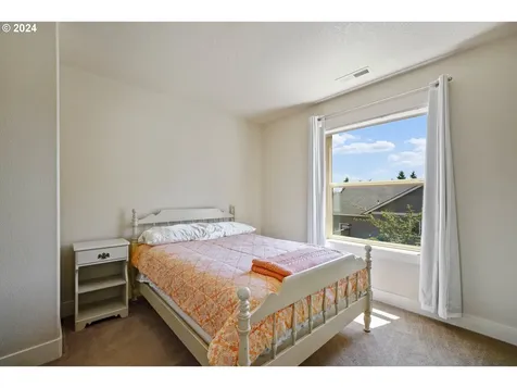 21051 Jenny Marie Lane NE Aurora OR 97002