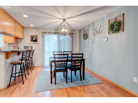 1015 E Hilltop Drive Newberg OR 97132