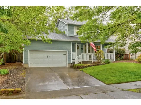 1015 E Hilltop Drive Newberg OR 97132