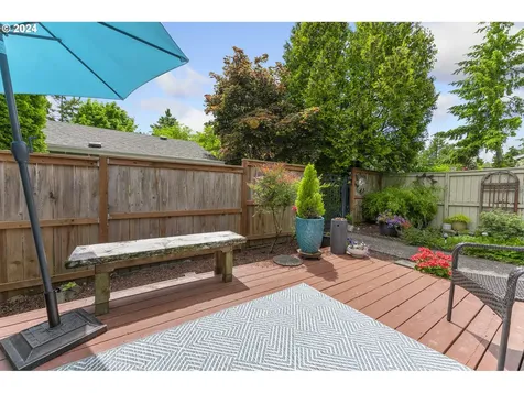 10627 SW Murdock Street Portland OR 97224