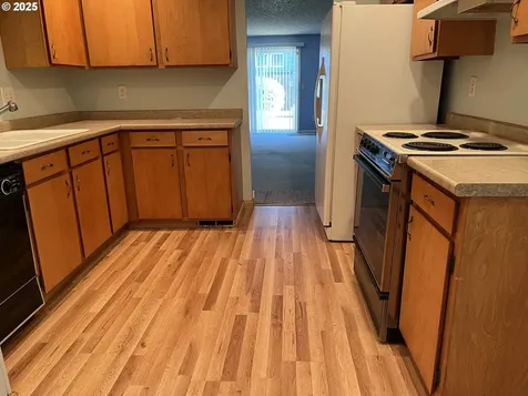 6720 SW Sussex Street Beaverton OR 97008