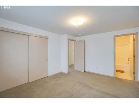 12218 Ne 42nd Street Vancouver WA 98682