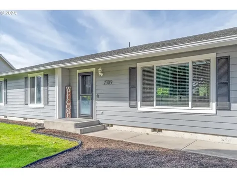 2309 52nd Court Longview WA 98632