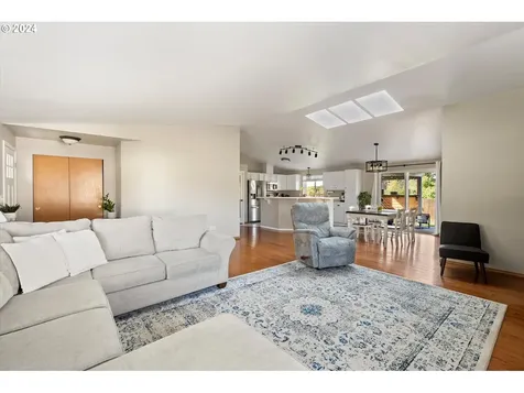 2309 52nd Court Longview WA 98632