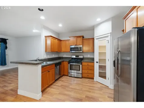 1291 SE Roundelay Street Hillsboro OR 97123