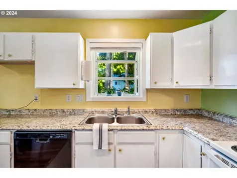 8255 S Victoria Avenue Rockaway Beach OR 97136