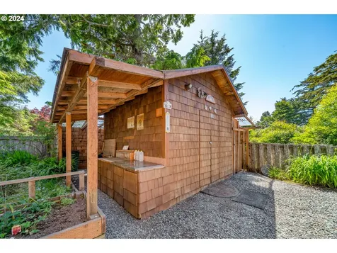 8255 S Victoria Avenue Rockaway Beach OR 97136